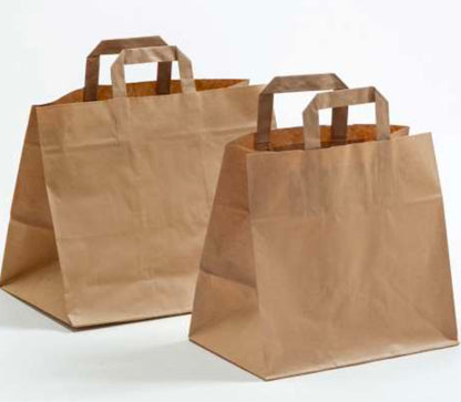 Unbedruckte, einfarbige Gastro-Taschen, Pizzataschen zum Transport von Lebensmitteln in Braun mit Papierflachhenkeln in 2 Größenformaten, Gruppenbild, erhltlich bei Steinebach.eu