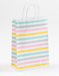 Fröhliche Geschenktasche mit All-Over-Print, Streifen, Papierkordeln, Größenformat der Papiertragetaschen  22x10x31cm
