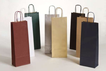 Stabile Flaschentragetaschen 1er, mit Platz für eine Gkasfalsche, Spirituosen, Weine, Olivenöle und vieles mehr mit gedrehten Papierkordeln im Größenformat 15x8x39,5cm in 6 unterschiedlichen Farben: Schwarz, Braun, Weiß, Bordeaux, Grün, Blau, Gruppenbild aller Farbvarianten, erhältlich bei Steinebach.eu